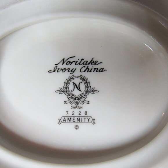 Noritake - Amenity (#7228) - Gravy Boat with Attached Underplate - Picture 6 of 6